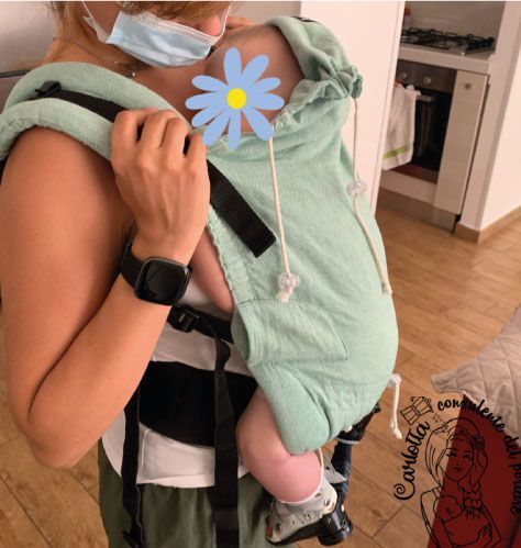 Questa immagine ha l'attributo alt vuoto; il nome del file è piede-torto-babywearing.jpg